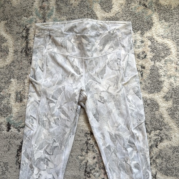 Lululemon Speed Up Tight *28" - Picture 2 of 10